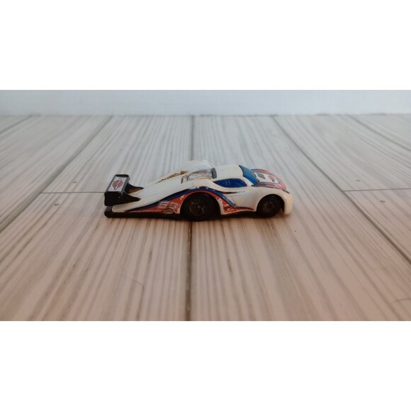 HOT WHEELS 2004 FIRST EDITIONS  WAIL TALE 1/64 Diecast - Picture 3 of 7